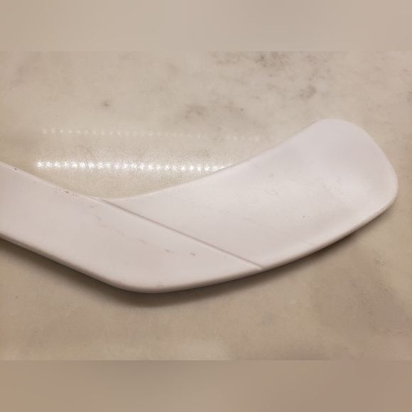 3 Toronto Maple Leafs Mini Hockey Sticks - Picture 4 of 11